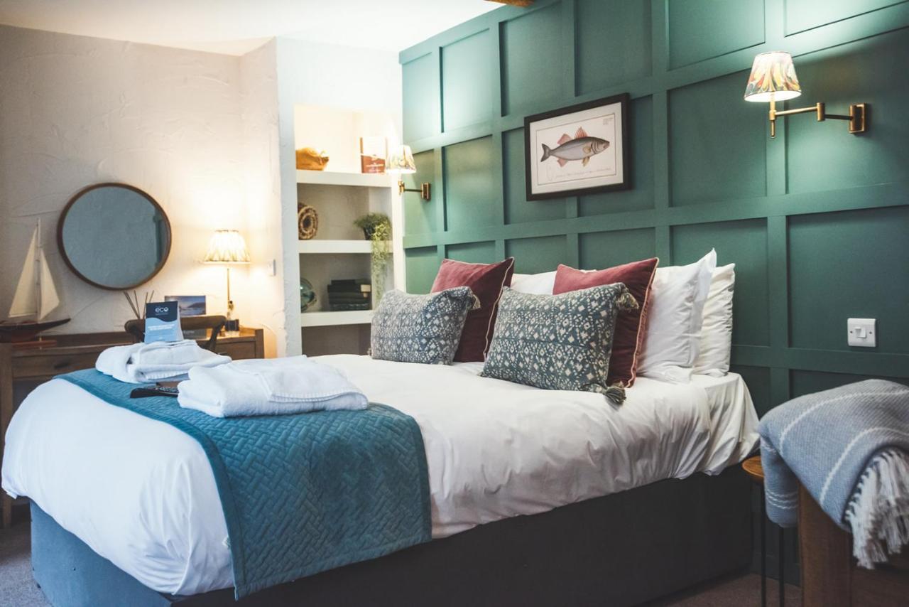 Bayards Cove Inn Dartmouth Extérieur photo